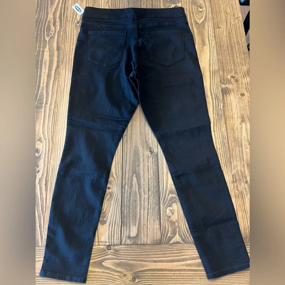 Old Navy Black Jeans - Picture 5 of 5